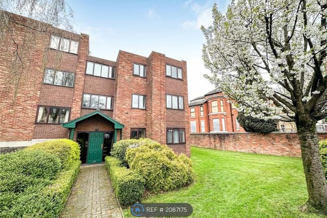 Flat to rent in Agnes Court, Manchester