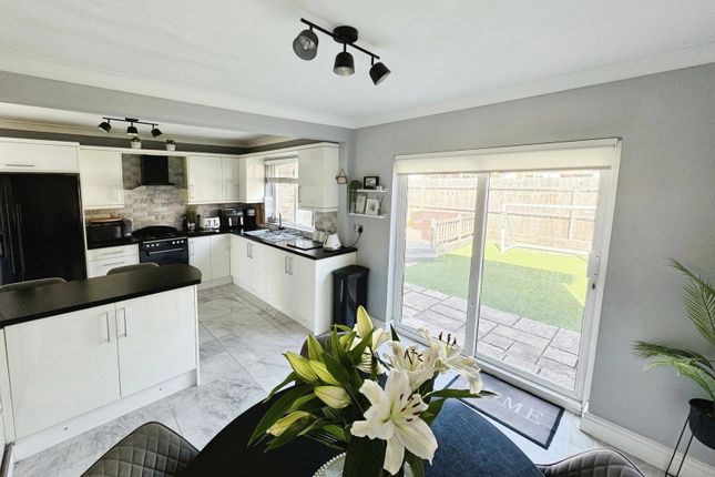 57, Rowan Tree Avenue, Port Talbot photo 2