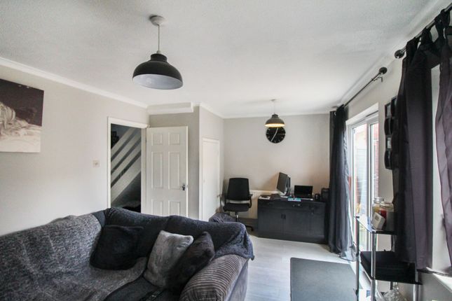 3 Ringwood Close, Bedford photo 4