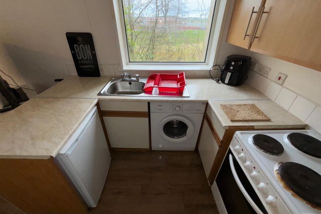 |., 44, Coronation Street, Carstairs Junction Lanark photo 3