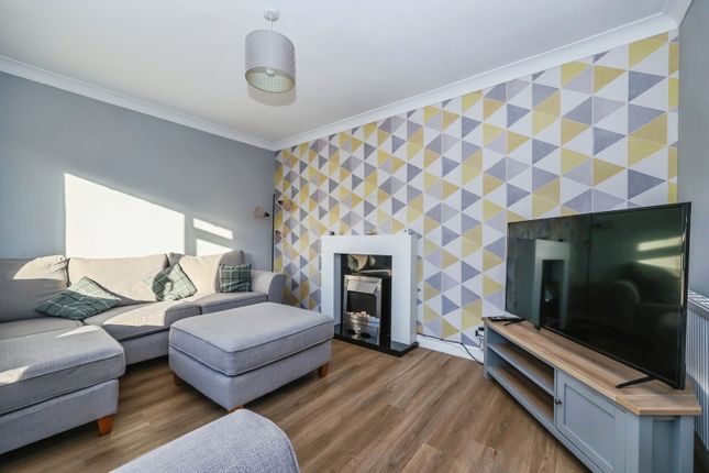 12, Woodsford Grove, Nottingham photo 3