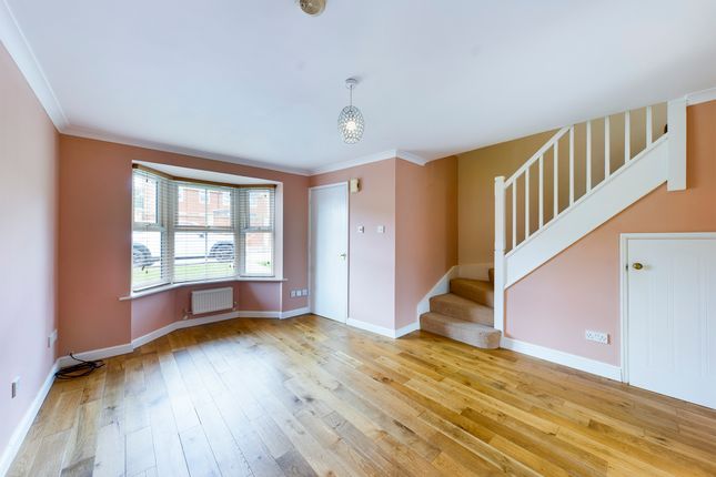 56, Milborne Road, Crawley photo 2