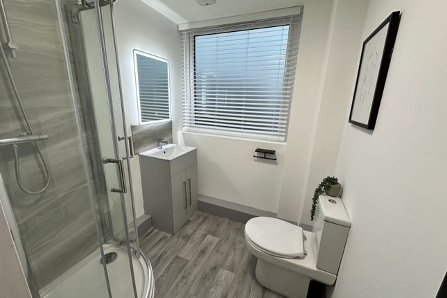 Flat 117, Green Lane,, Yeadon, photo 2