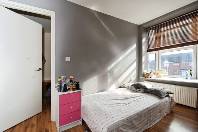 Flat B, 21, Monson Street, Lincolnshire photo 4