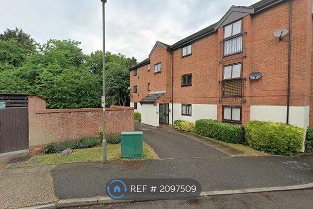 Thumbnail Flat to rent in Wheatley Close, Hendon
