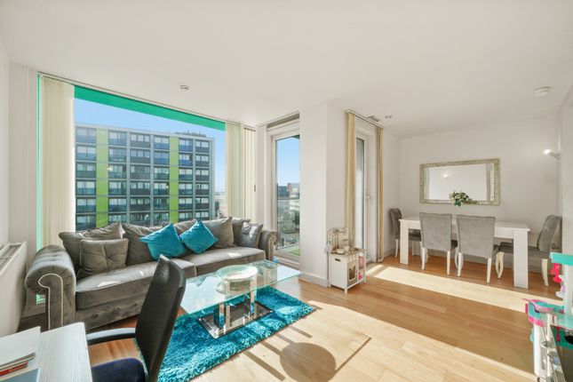 Flat for sale in Station Approach, Hayes