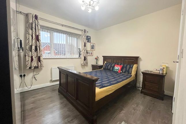 Detached house to rent in Bloomsbury Crescent, Bolton
