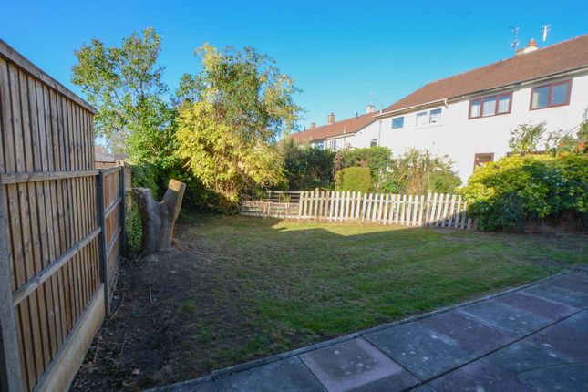 28 Kinross Avenue, Leicester photo 4