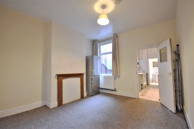 56, Humber Avenue, Coventry photo 3