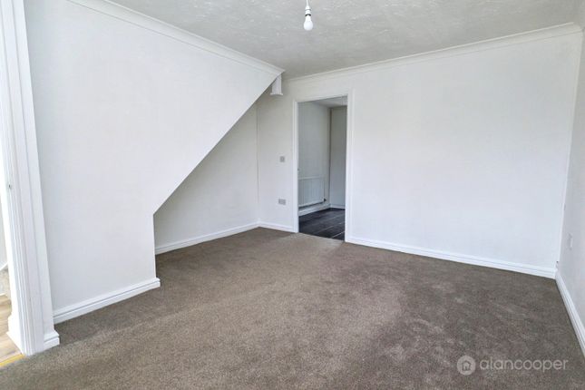 31 Upton Drive, Nuneaton, Warwickshire photo 4