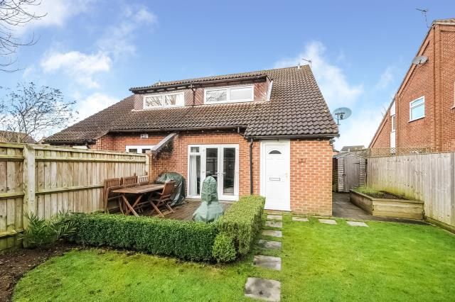 Thumbnail Semi-detached house to rent in Greenwood Homes, Bicester