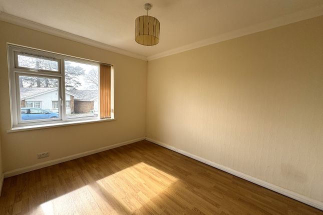 4, Grove House, Clyne Close, Swansea photo 4