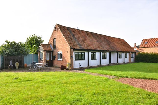 Thumbnail Barn conversion for sale in Great North Road, Cromwell, Newark