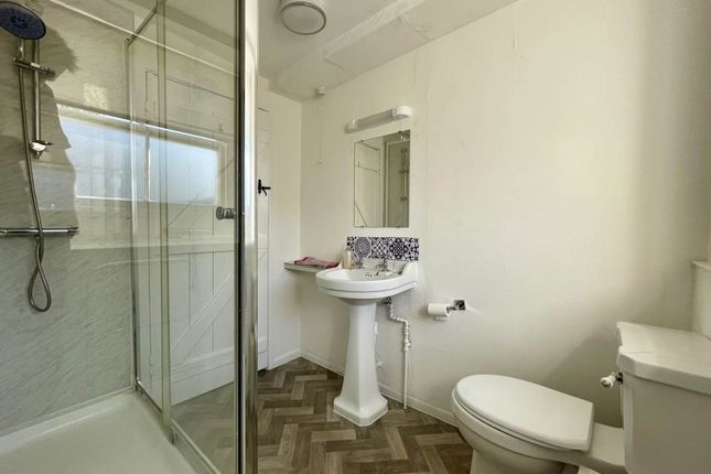 Shower Room 2