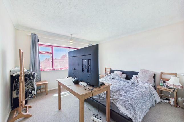 Flat 7 St Bernards Court, Sompting Road, Lancing photo 4