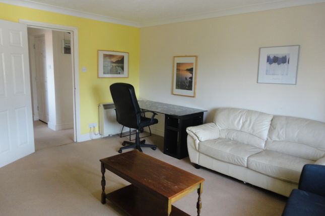 Flat 7, Rosemary Court, Rochester photo 3