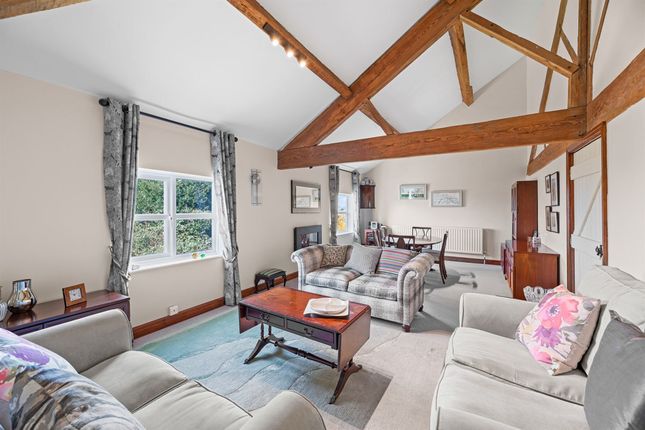 4 Rose Farm Chester Road, Frodsham photo 3