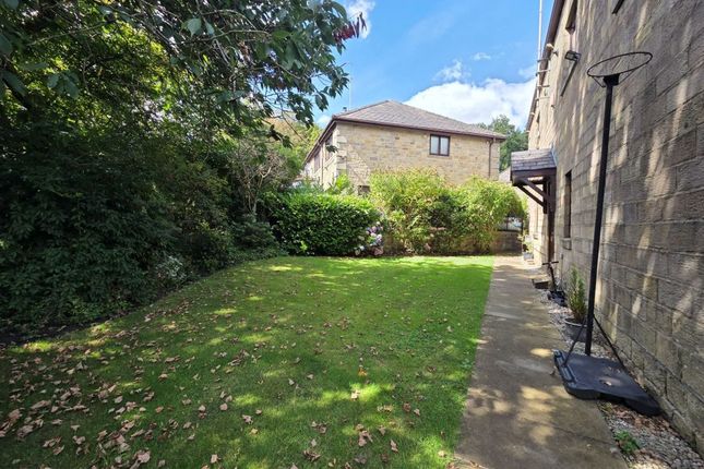 1 Moss Bank House, 17 Capitol Close, Bolton photo 2