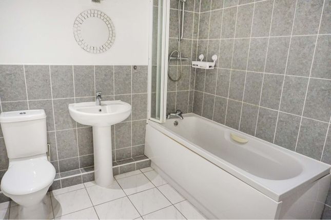 Flat for sale in Cedar Court, Prescot