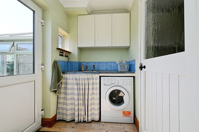 Fridays Cottage, High Street, Downham Market photo 4