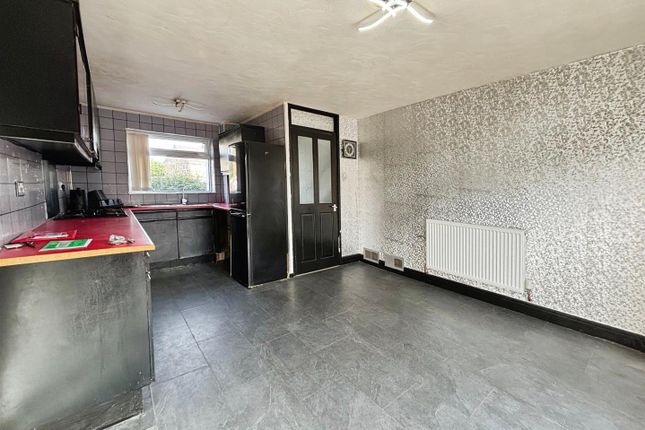 36, Wilson Road, Bradford photo 4