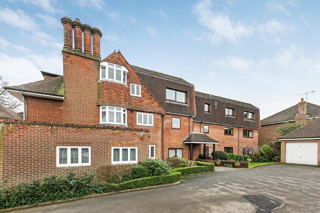 Thumbnail Flat for sale in Kirkwick Avenue, Harpenden