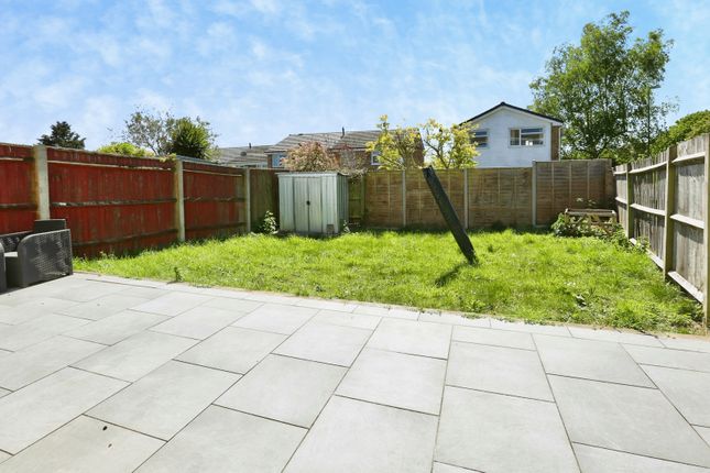 11, Milford Gardens, Eastleigh photo 2