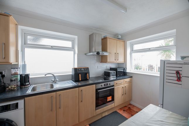 Elm Road, Leigh-on-sea photo 4