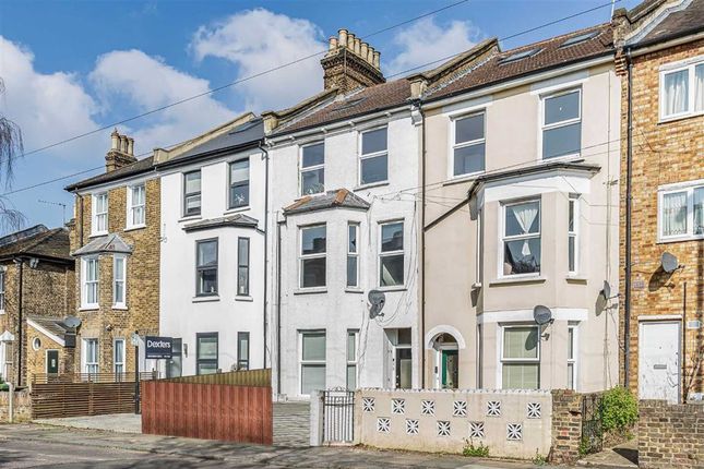 Flat for sale in Courthill Road, London