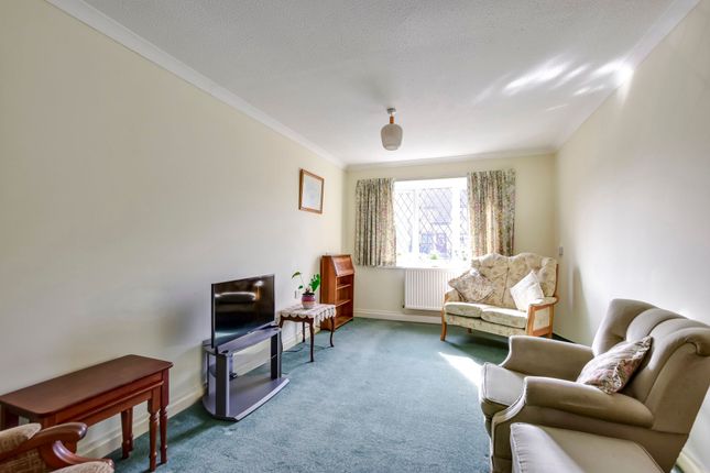 8 De Havilland Way, Abbots Langley photo 5