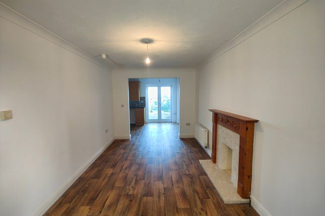 34, Penryn photo 2
