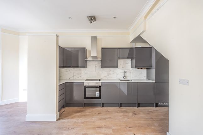 Ground Floor Flat 64,, Fordwych Road, London photo 4