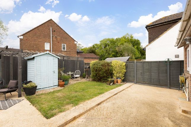 20A Horsham Road, Crawley photo 4