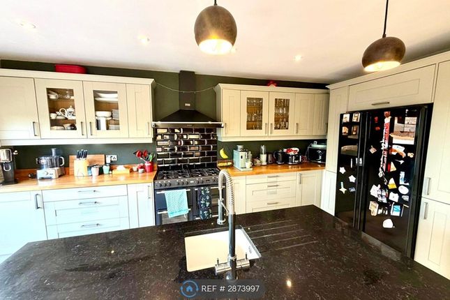 Roundwood View, Banstead photo 5