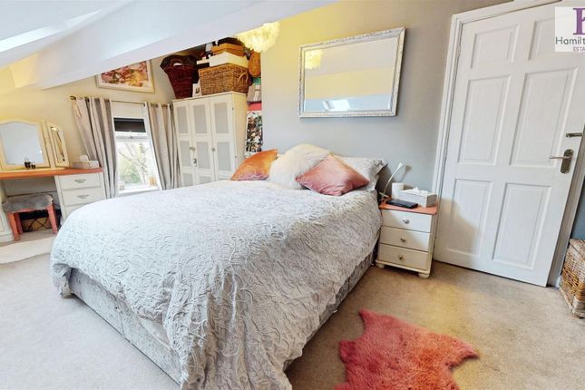 Flat, St Enochs Road, Bradford photo 5