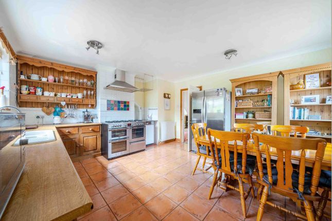 42, Abbey Road, Alton photo 5