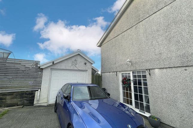 End terrace house for sale in Ridgewood Gardens, Cimla, Neath