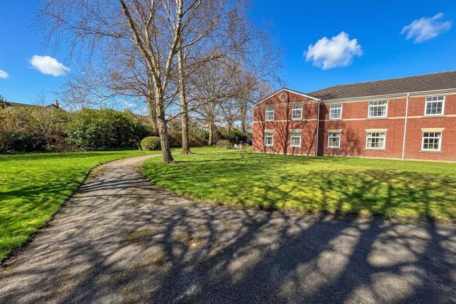 Flat 8, St. Andrews Court, Queens Road, Altrincham photo 4