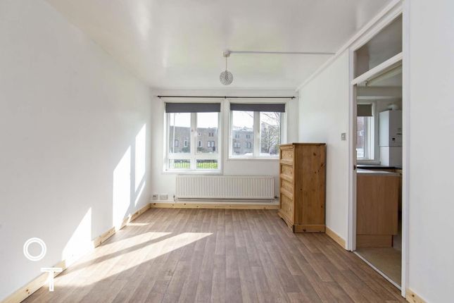 Reception/Bedroom  (Main)