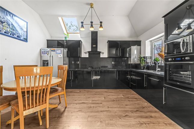 33a, Winchester Road, Feltham photo 3