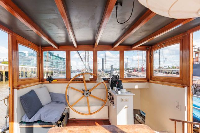 Thumbnail Houseboat for sale in Wapping High Street, London