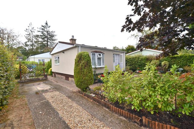 1-bed caravan on 16, Green Glades, Grange Estate, Fleet, £99,950