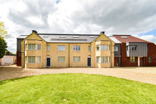 Thumbnail Flat to rent in Grosvenor Court, Woodlark Road, Cambridge