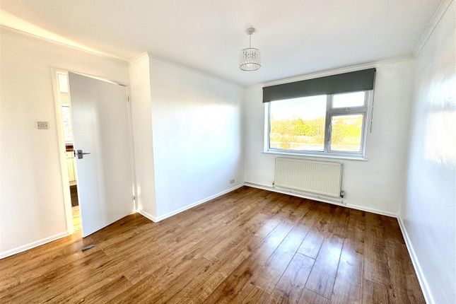 18, Millbrook Avenue, Welling photo 4
