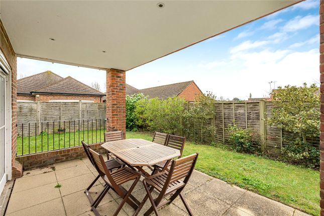 14, Drovers Lane, West Sussex photo 4