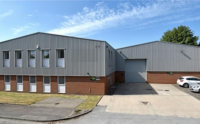 Light industrial to let in Unit 3, Hunslet Trading Estate, Severn Road, Leeds, West Yorkshire