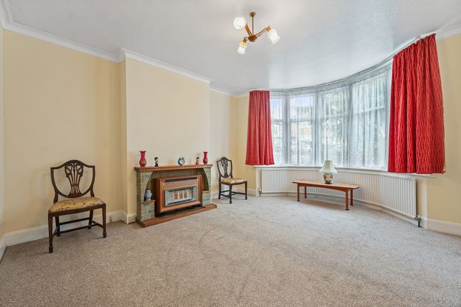Oxgate Gardens, London photo 3