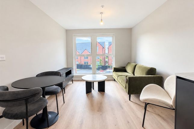 1 Laindon Road, Manchester photo 2