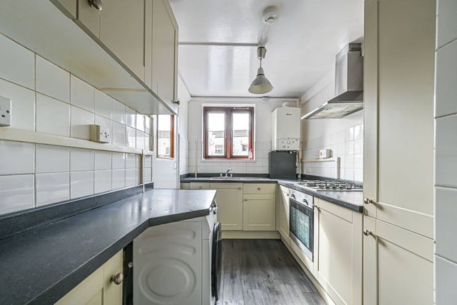 Thumbnail Flat to rent in New Park Rd, Brixton, London