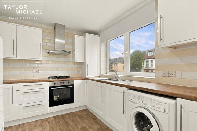 15 Eaton Gardens, Hove photo 3